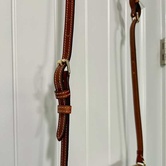 Dooney & Bourke Pebble Grain Crossbody in Bone NWOT - Picture 7 of 11